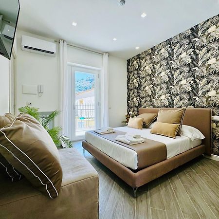 Yourhome - Santa Lucia Rooms Sorrento Exteriér fotografie