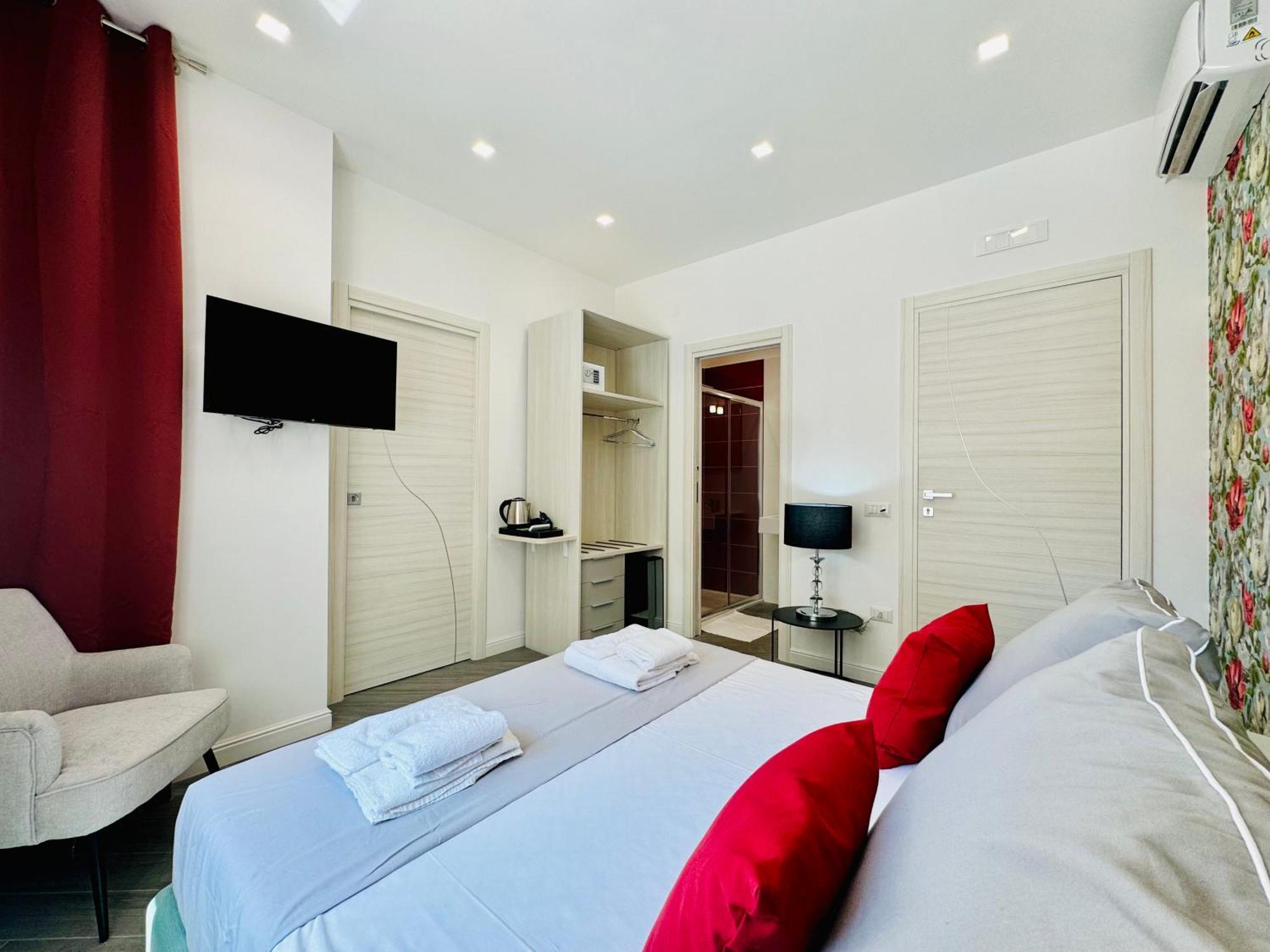 Yourhome - Santa Lucia Rooms Sorrento Exteriér fotografie